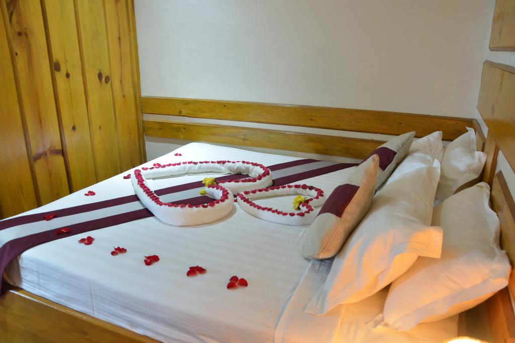 Myat Nan Taw Hotel Loikaw Luaran gambar
