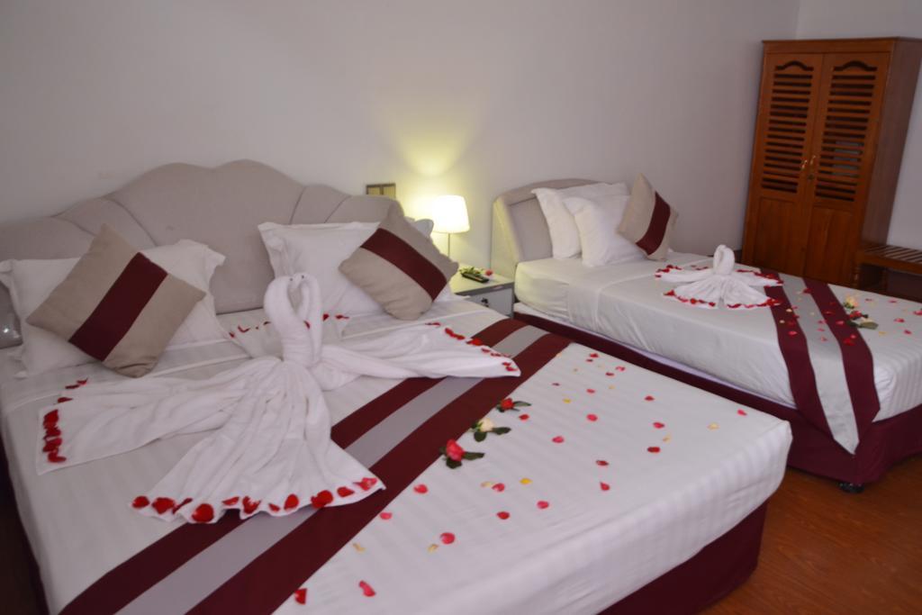 Myat Nan Taw Hotel Loikaw Luaran gambar