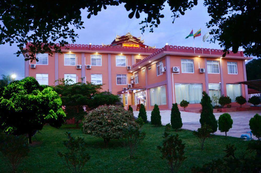 Myat Nan Taw Hotel Loikaw Luaran gambar